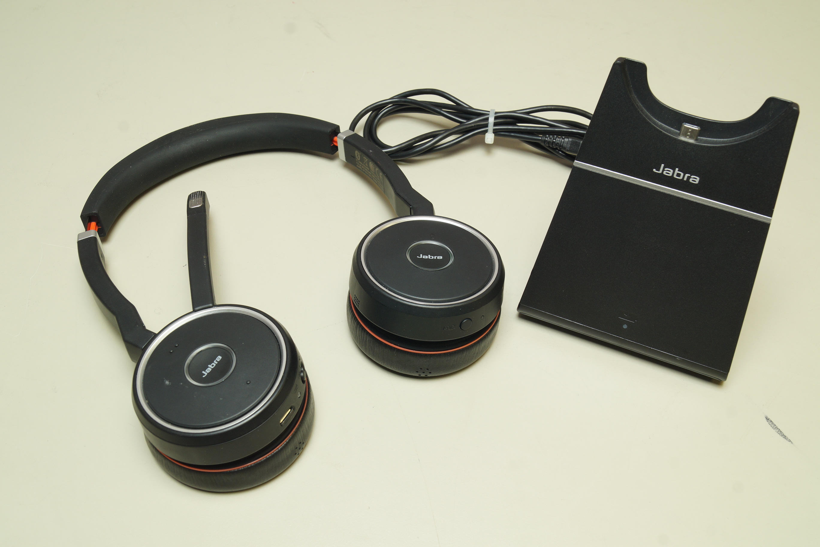 Jabra Evolve 75 Bluetooth Headset HSC040W With Charging Station