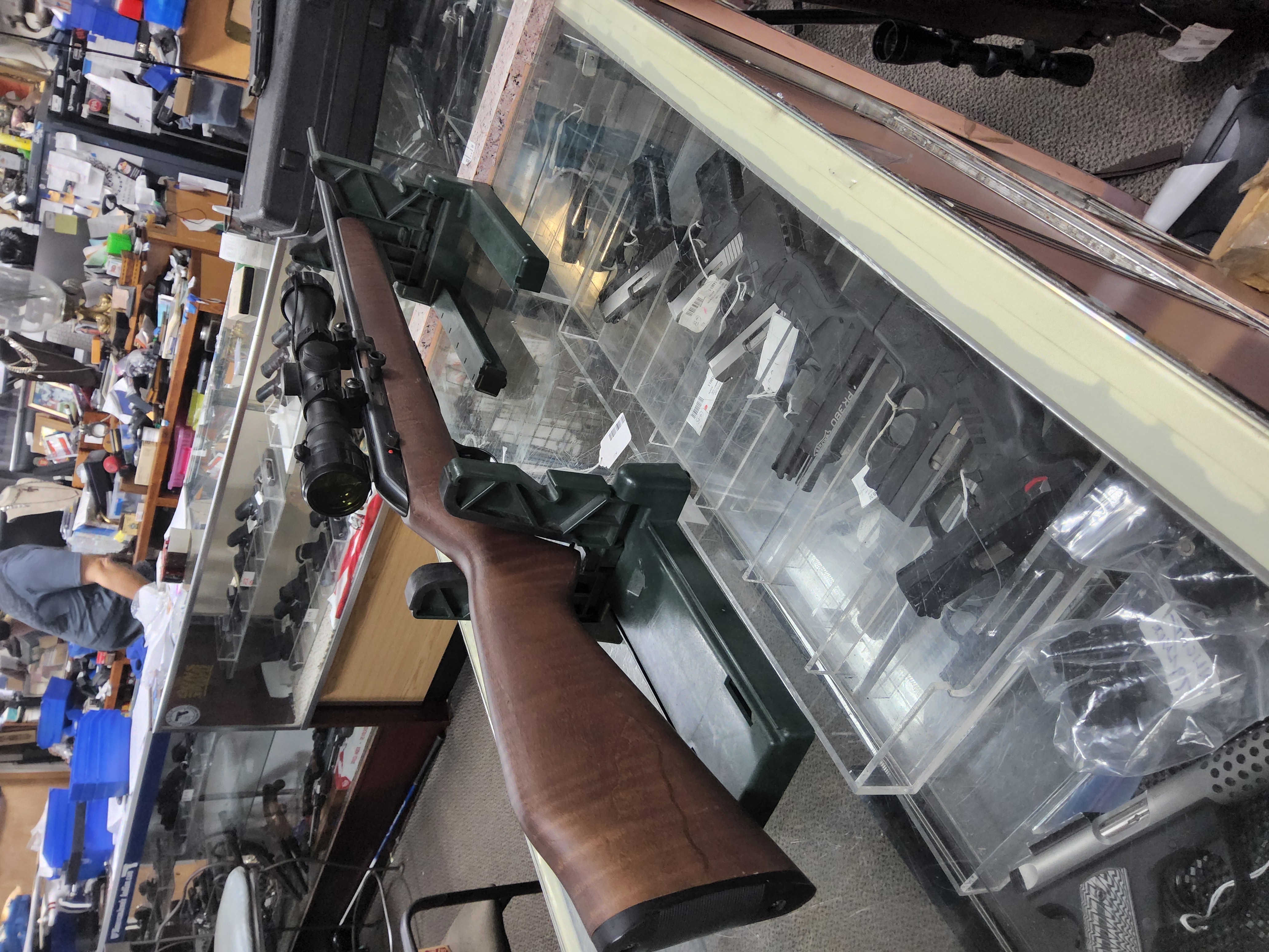 RIFLE SAVAGE 64 gxp, 22 CALIBER,
SEMI-AUTOMATIC; i-img-0