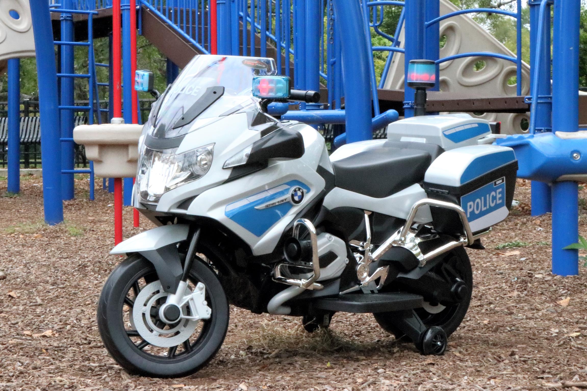 首先硬盘宝马警察摩托车白色12v 儿童可坐玩具电动马达全新 Ebay